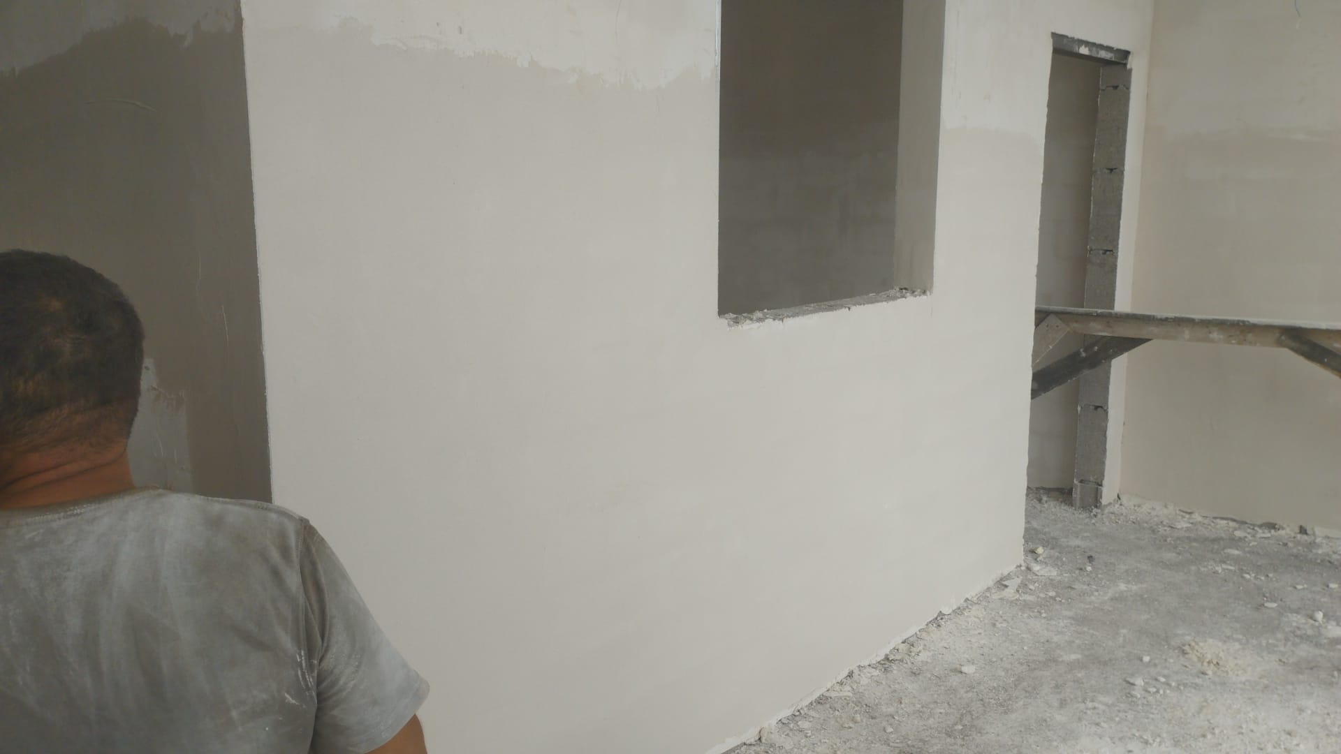 Boya ve sıva çalışması
